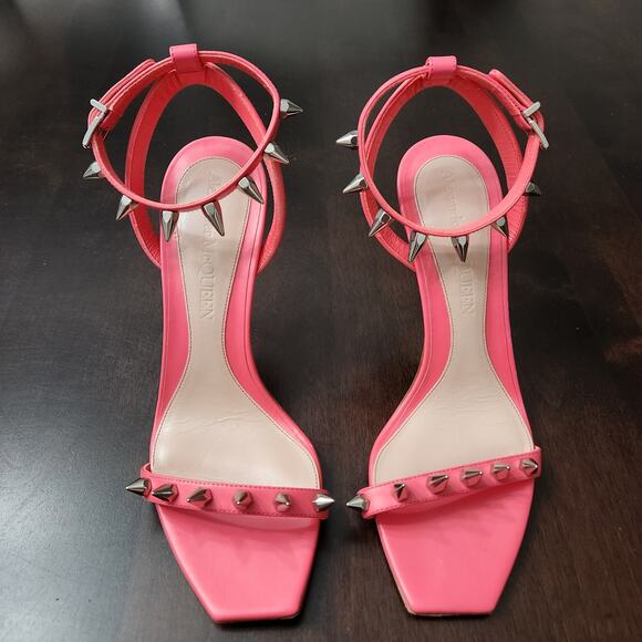 Alexander McQueen Punk Spike Stud Coral Pink Heels Size 40 - Picture 2 of 8